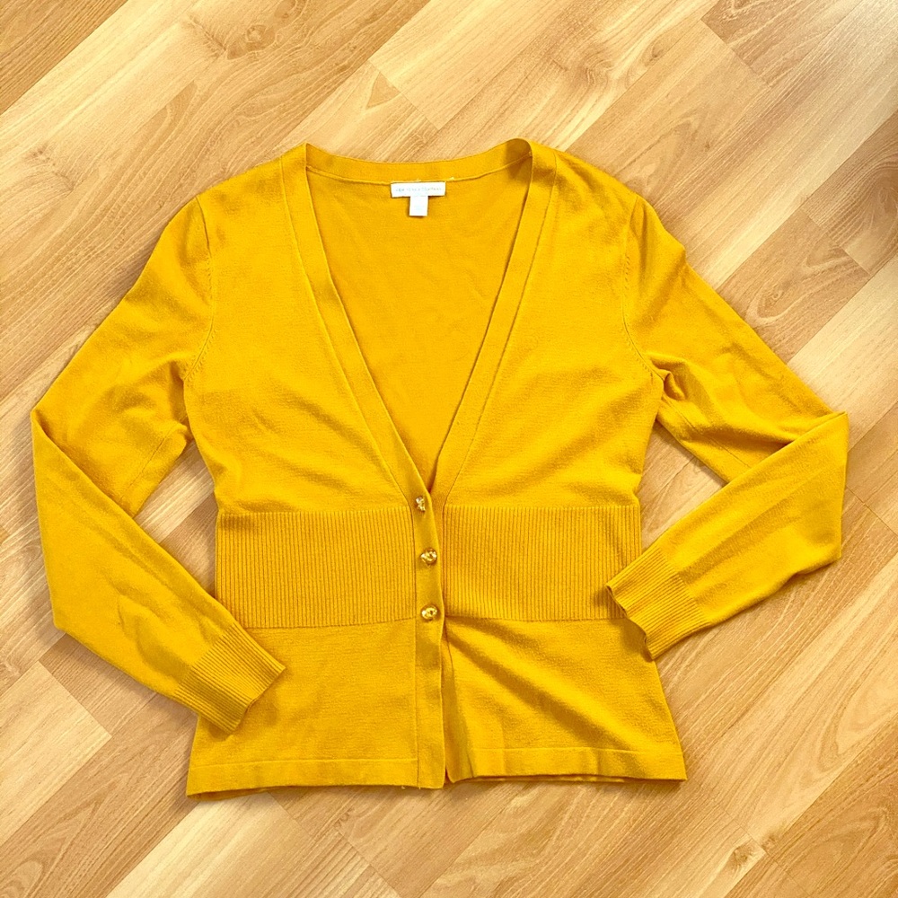 Mustard yellow long sleeve cardigan